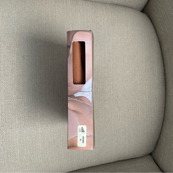 SKIMS SHAPEWEAR BUTT LIFTING OPEN BUST BODYSUIT SIZE M - Picture 10 of 15